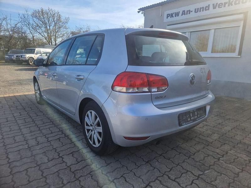 Gebraucht VW Golf VI Trendline 105 PS (77 kW) 2010 Silber Kleinwagen