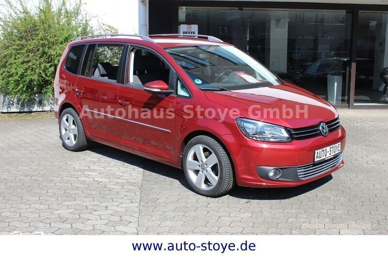 Rot Gebraucht 2011 VW Touran Highline Van / Kleinbus | 9.399 € (Fairer Preis) - Bild 1/4