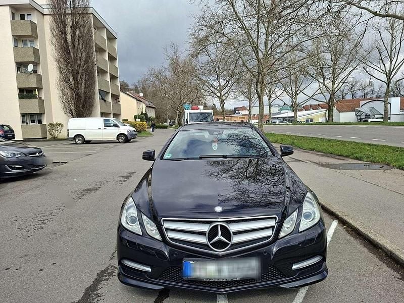 Usata Mercedes E200 184 CV (135 kW) 2013 Nero Coupé