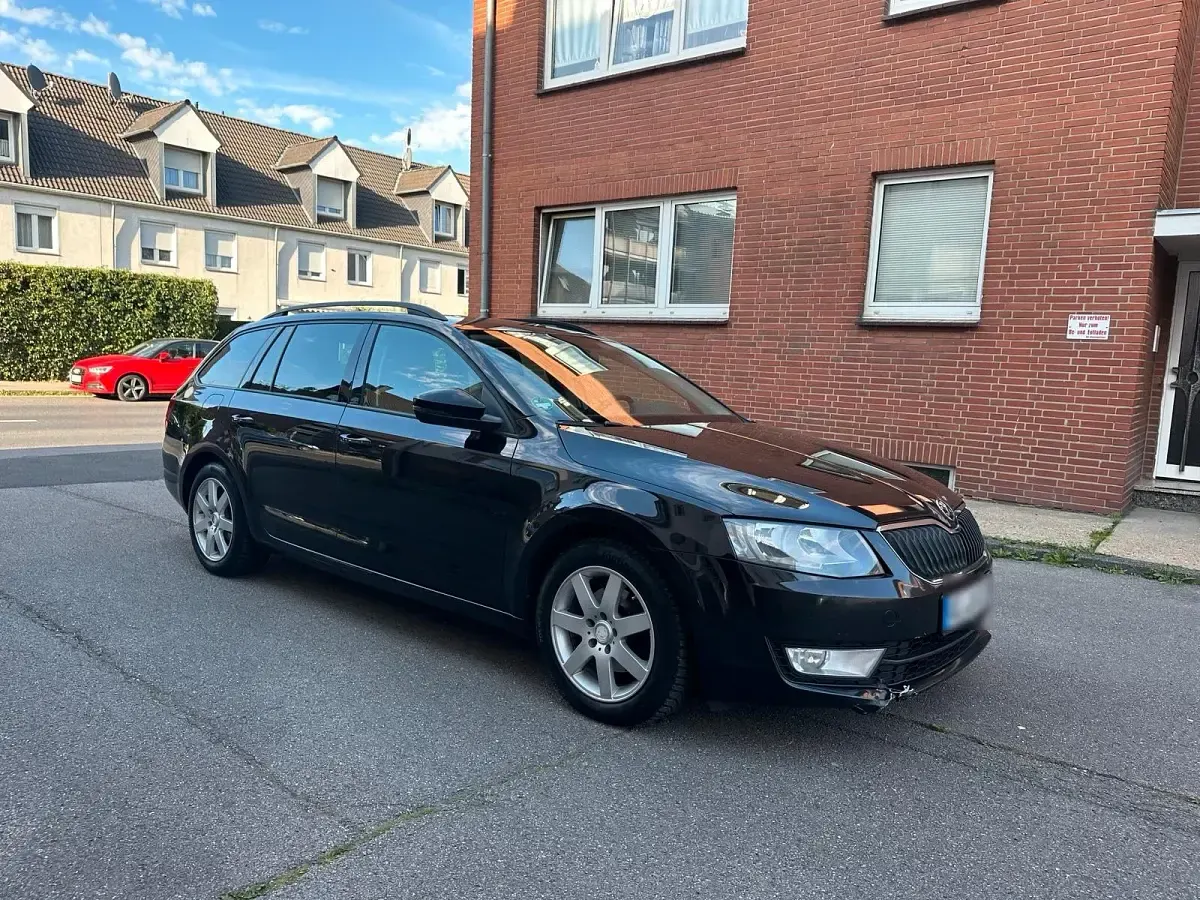 Gebraucht Skoda Octavia 2016 Schwarz Kombi
