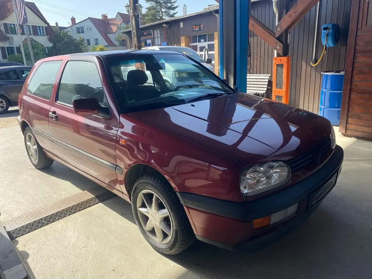 Brugt VW Golf III 75 HK (55 kW) 1993 Sedan
