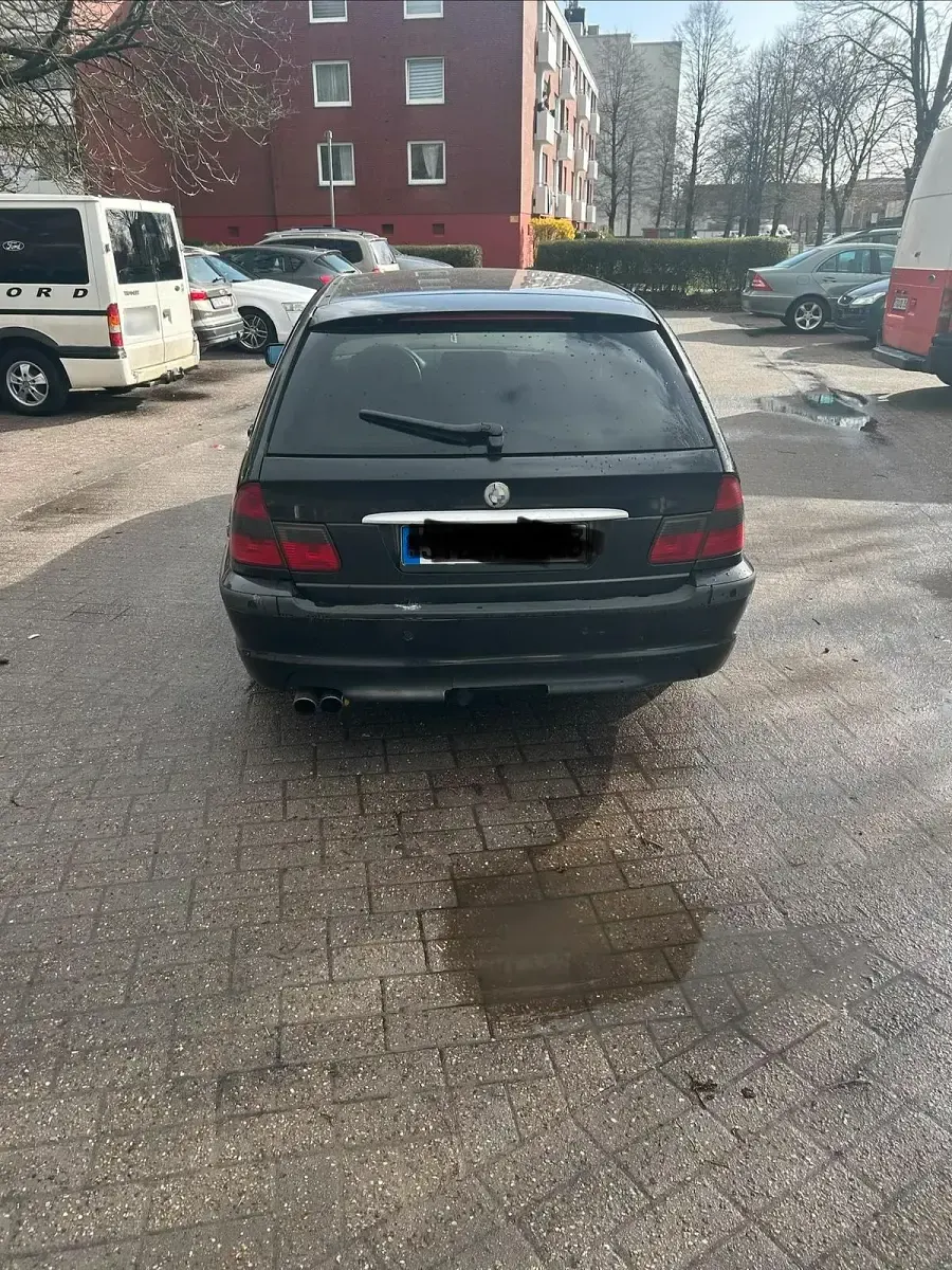 Gebraucht BMW 325 192 PS (141 kW) 2001 Schwarz Kombi