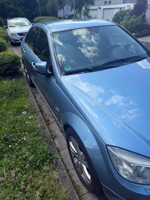 Second-hand Mercedes C180 156 CP (114 kW) 2011 Albastru Berlinǎ