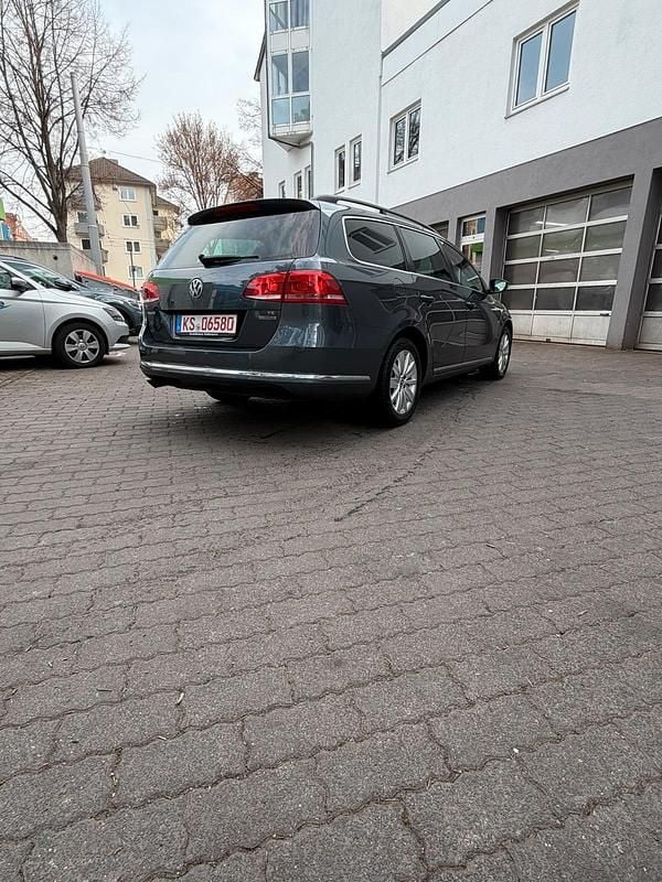 Gebraucht VW Passat Comfortline 122 PS (89 kW) 2012 Grau Kombi
