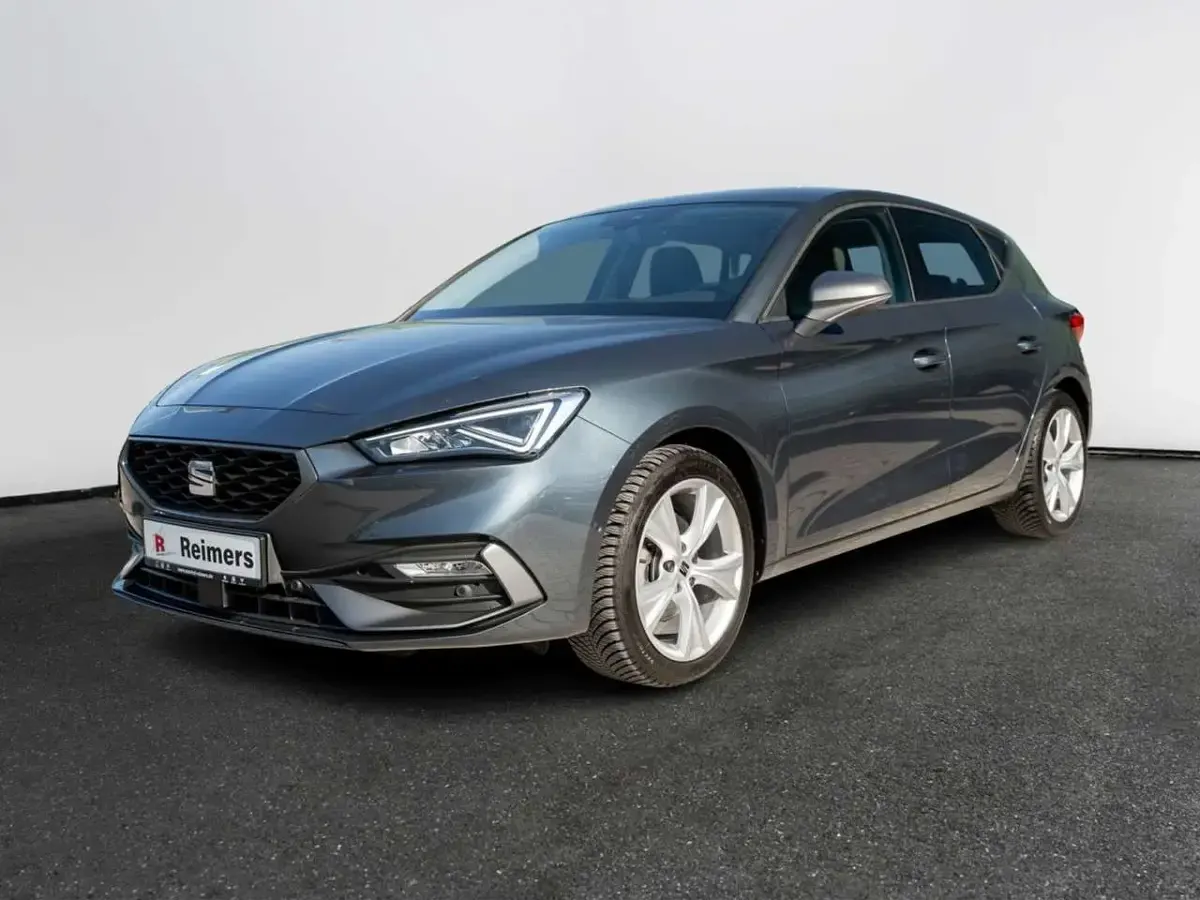 Gebraucht Seat Leon FR 150 PS (110 kW) 2024 Magnetic grau metallic Limousine