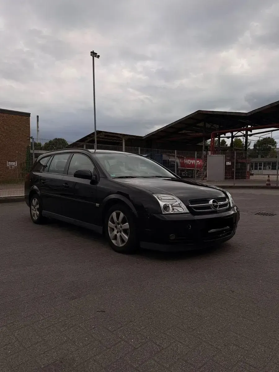 Gebraucht Opel Vectra Cosmo 155 PS (114 kW) 2005 Schwarz Kombi