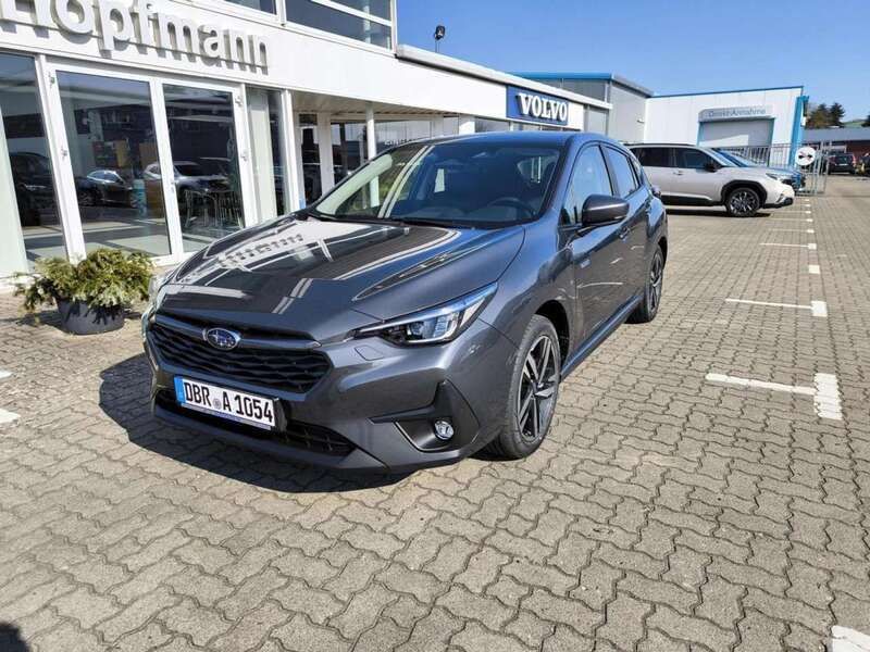 Grau (magnetite gray (m)) Gebraucht 2025 Subaru Impreza Platinum Limousine | 33.990 € (Fairer Preis) - Bild 1/4
