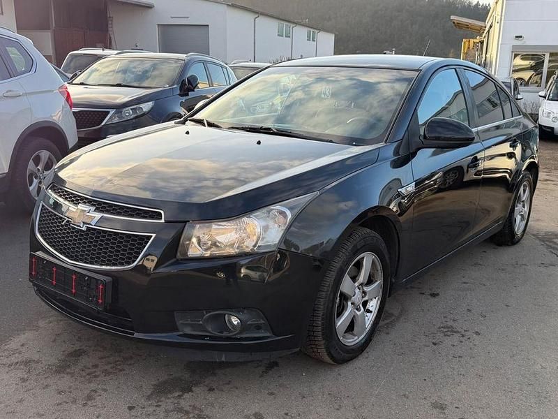 Gebraucht Chevrolet Cruze LS 113 PS (83 kW) 2010 Schwarz Limousine