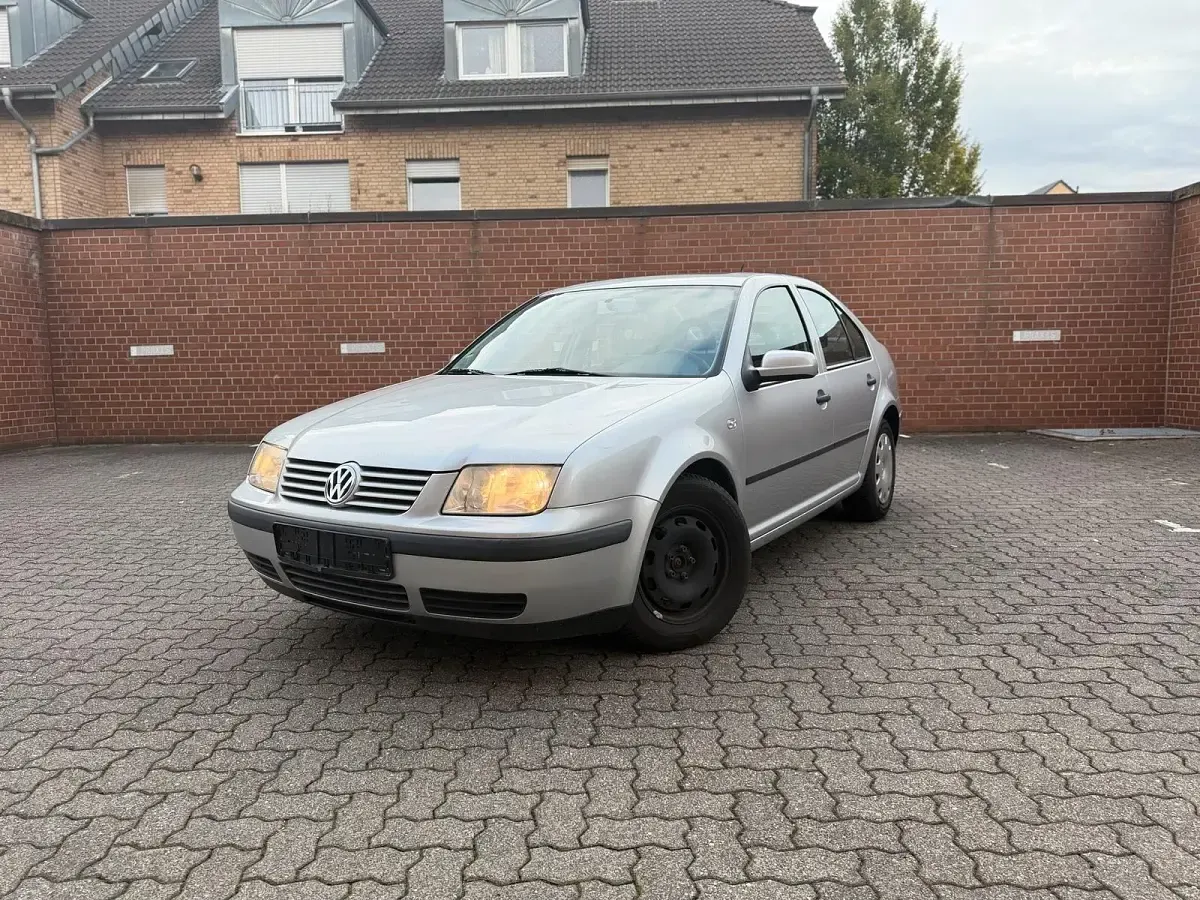 Gebraucht VW Bora 105 PS (77 kW) 2000 Silber Limousine