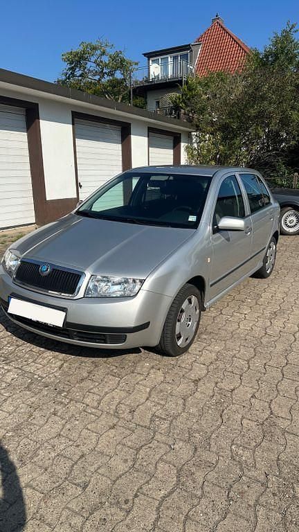 Silber Gebraucht 2003 Skoda Fabia Exact Limousine | 1.150 € (Guter Preis) - Bild 1/4