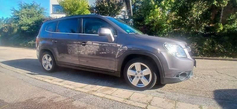 Gebraucht Chevrolet Orlando LT 163 PS (119 kW) 2011 Grau Van / Kleinbus