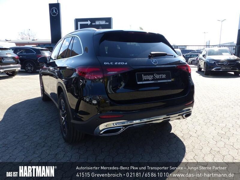 Gebraucht Mercedes GLC220 Advanced Plus 197 PS (144 kW) 2023 Obsidianschwarz metallic SUV
