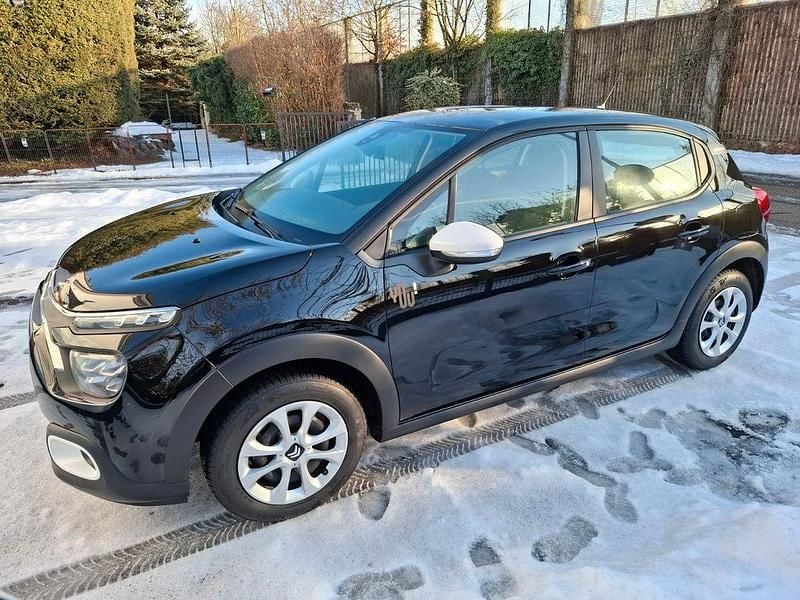 Schwarz Gebraucht 2024 Citroën C3 PureTech Limousine | 11.990 € (Superpreis) - Bild 1/4