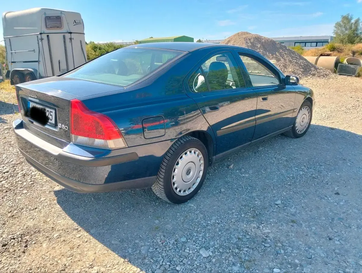 Gebraucht Volvo S60 200 PS (147 kW) 2002 Blau Limousine
