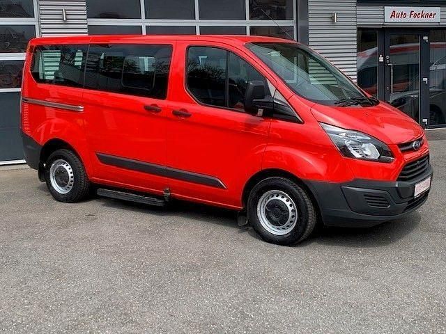 Gebraucht Ford Transit Tourneo 101 PS (74 kW) 2015 Rot Van / Kleinbus