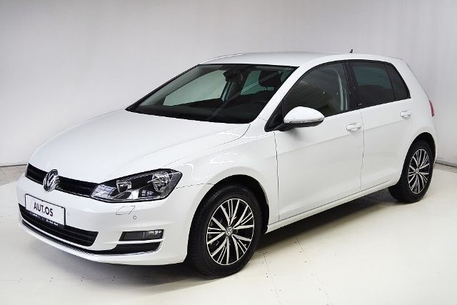 Gebraucht VW Golf VII Allstar 110 PS (80 kW) 2016 Weiß Limousine