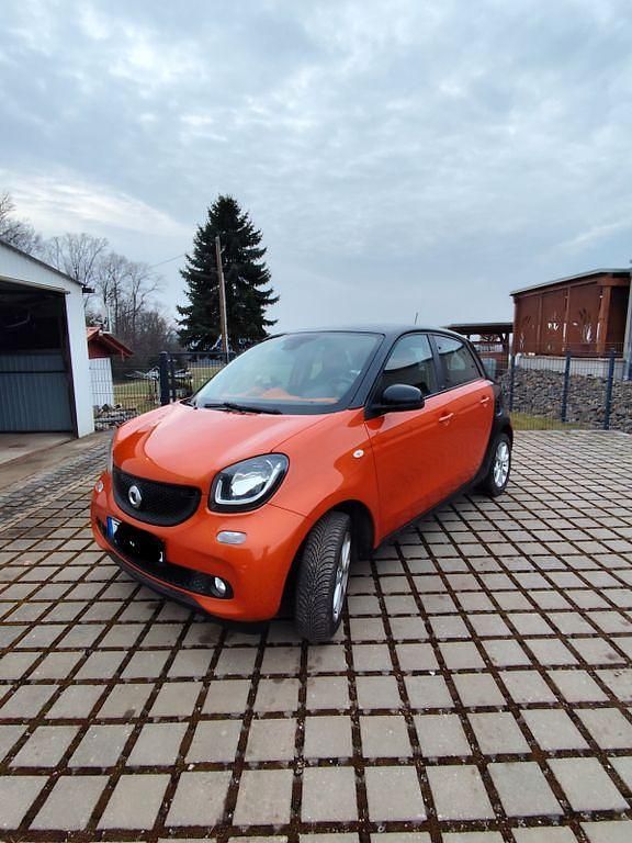 Gebraucht Smart ForFour Passion 71 PS (52 kW) 2015 Orange Kleinwagen