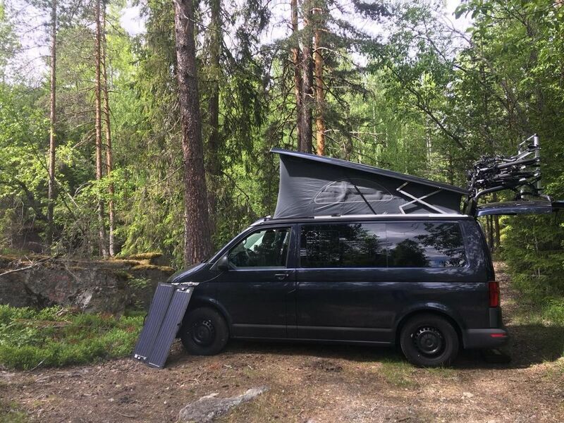 Blau Gebraucht 2021 VW T6.1 California Van | 49.500 € - Bild 1/4