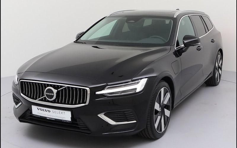 Gebraucht Volvo V60 Plus 350 PS (257 kW) 2025 Schwarz Kombi