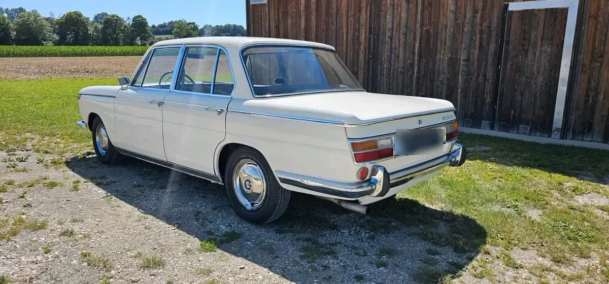 Gebraucht BMW 2000 100 PS (73 kW) 1967 Weiß Limousine