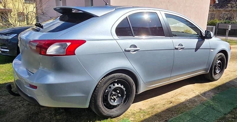 Gebraucht Mitsubishi Lancer 143 PS (105 kW) 2009 Silber Limousine