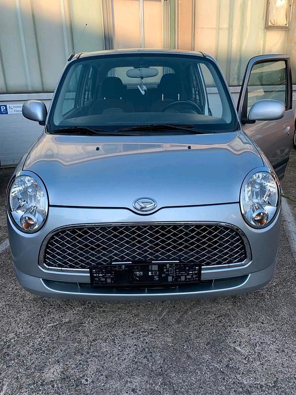 Silber Gebraucht 2009 Daihatsu Trevis Kleinwagen | 3.700 € - Bild 1/4