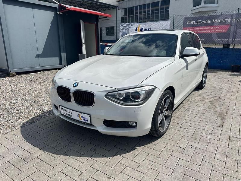 Weiß Gebraucht 2012 BMW 118 Kleinwagen | 11.950 € (Fairer Preis) - Bild 1/4