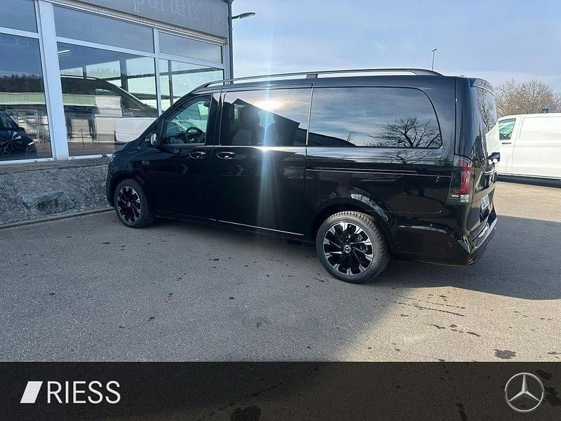 Gebraucht Mercedes V250 Style 190 PS (139 kW) 2026 Obsidianschwarz Van / Kleinbus