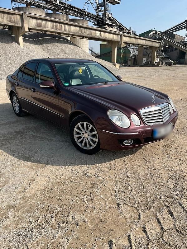 Gebraucht Mercedes 320 224 PS (164 kW) 2008 Rot Limousine