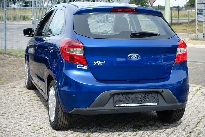 Gebraucht Ford Ka Plus Cool & Sound Edition 86 PS (63 kW) 2017 Blau Kleinwagen