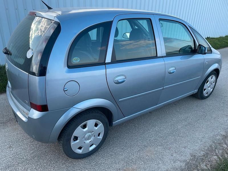 Gebraucht Opel Meriva Edition 105 PS (77 kW) 2006 Rot Van / Kleinbus