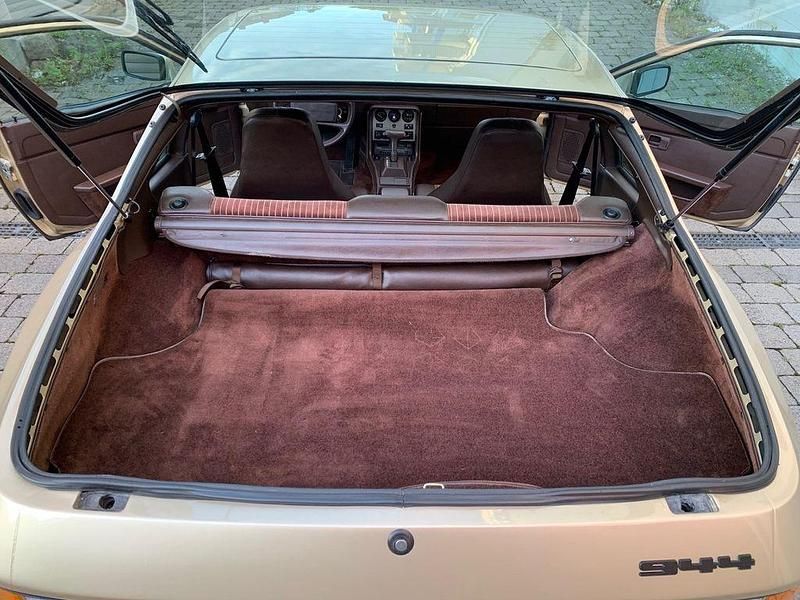 Gebraucht Porsche 944 163 PS (119 kW) 1984 Gold Coupé