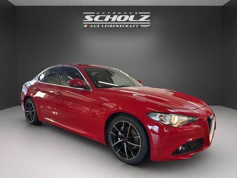 Gebraucht Alfa Romeo Giulia Super 200 PS (147 kW) 2016 Rosso alfa, uni Limousine