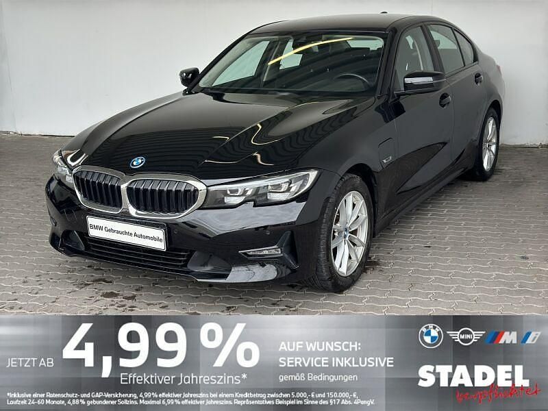 Schwarz uni Gebraucht 2021 BMW 320e Advantage Limousine | 25.440 € (Fairer Preis) - Bild 1/4