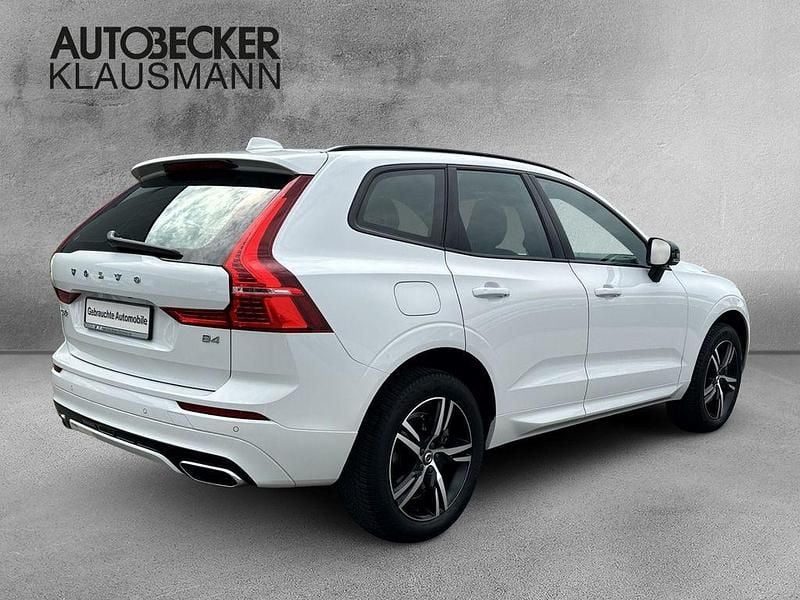 Gebraucht Volvo XC60 R-Design 197 PS (144 kW) 2021 Solid (weiss SUV
