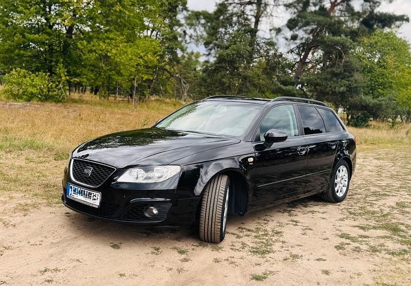 Schwarz Gebraucht 2013 Seat Exeo Ecomotive Kombi | 5.666 € (Fairer Preis) - Bild 1/4