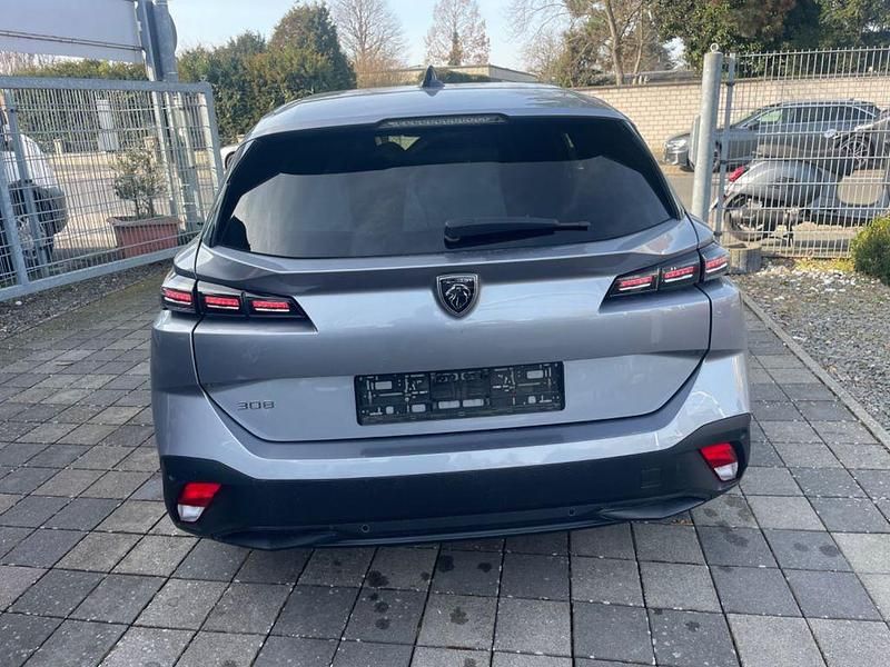 Gebraucht Peugeot 308 131 PS (96 kW) 2022 Grau Kombi