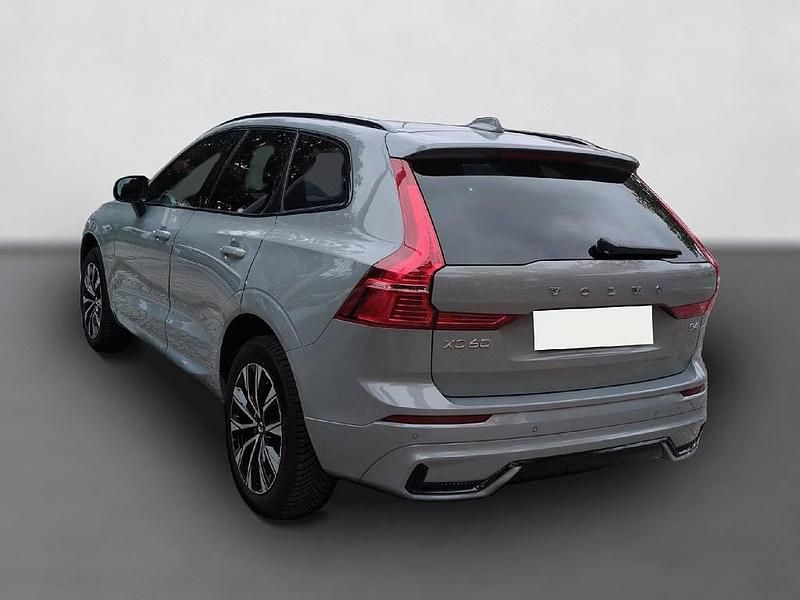 Gebraucht Volvo XC60 Plus 197 PS (144 kW) 2024 Grau SUV
