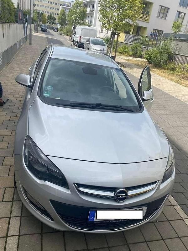 Silber Gebraucht 2014 Opel Astra Kombi | 7.050 € (Guter Preis) - Bild 1/4