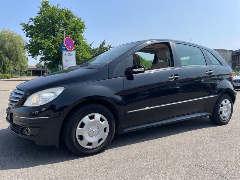 Usata Mercedes B150 95 CV (69 kW) 2006 Nero Monovolume