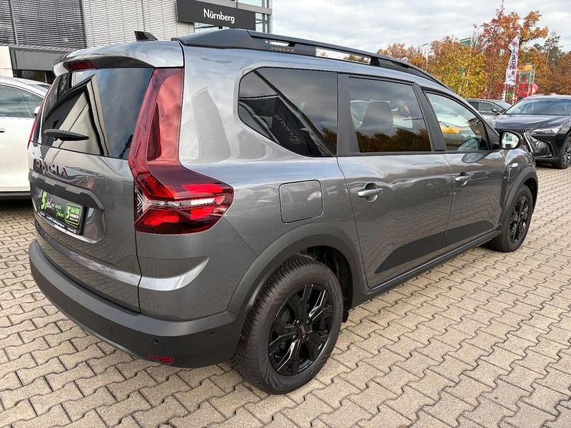 Gebraucht Dacia Jogger Extreme 110 PS (80 kW) 2023 Schiefergrau metallic Van / Kleinbus
