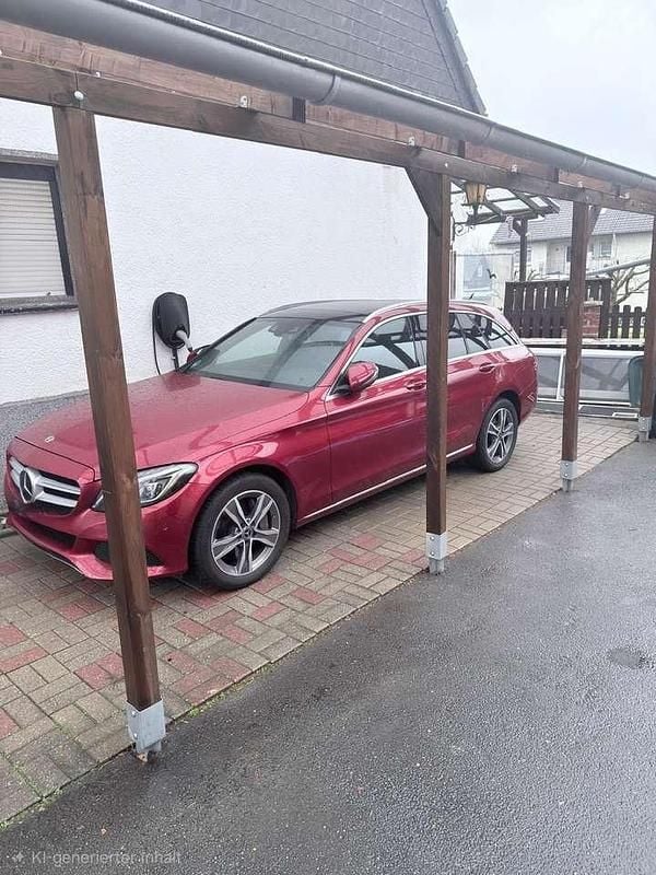 Gebraucht Mercedes C400 333 PS (244 kW) 2018 Rot Kombi