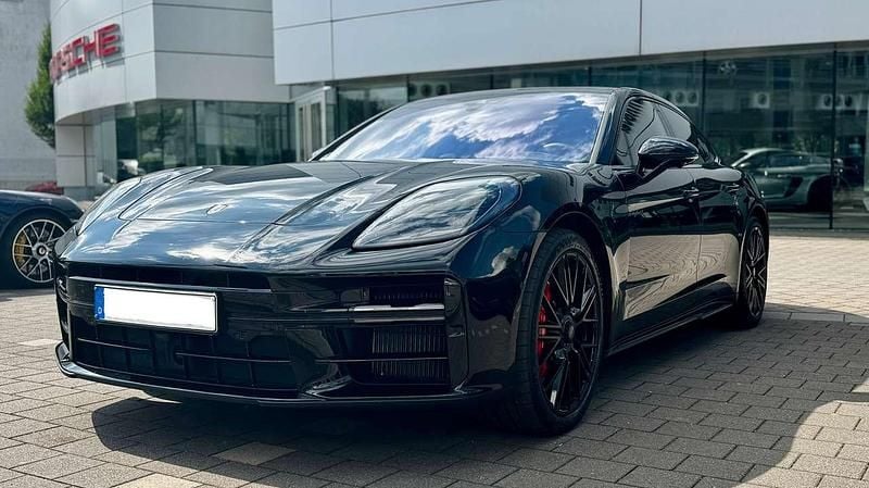 Schwarz Gebraucht 2024 Porsche Panamera Turbo E-Hybrid Limousine | 189.000 € (Fairer Preis) - Bild 1/4