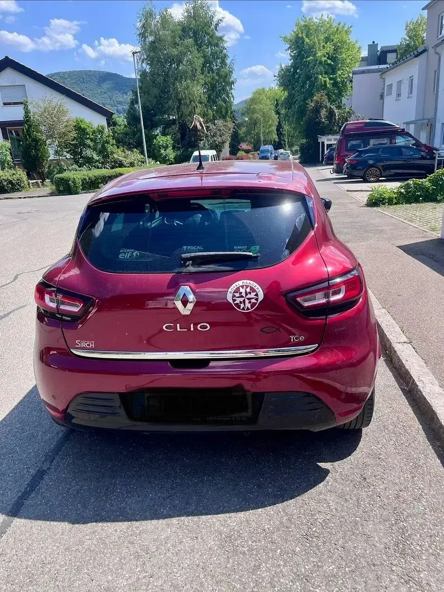 Gebraucht Renault Clio LIMITED 90 PS (66 kW) 2016 Rot Kleinwagen