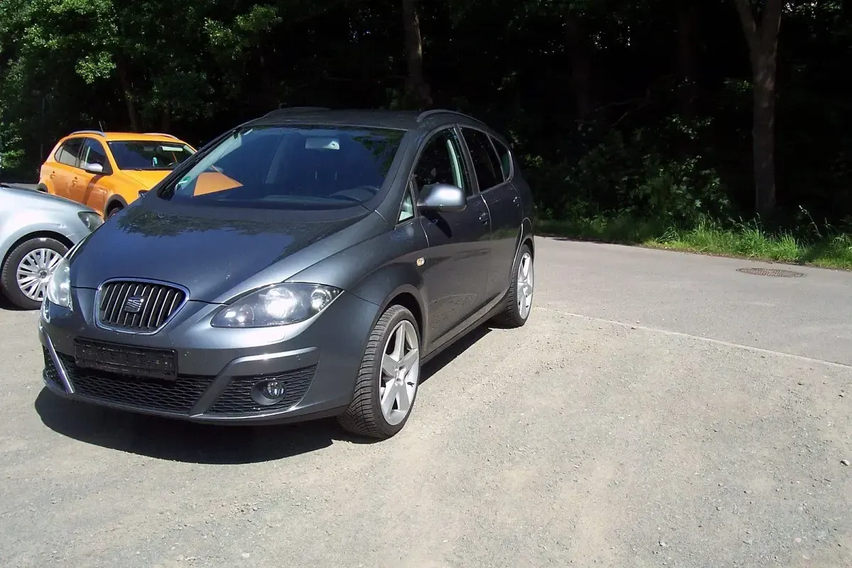 Gebraucht Seat Altea XL Reference 105 PS (77 kW) 2014 Grau Van / Kleinbus