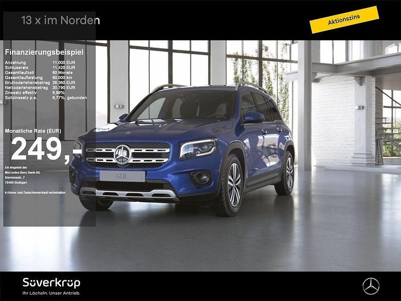 Blau galaxyblau (metallic) Gebraucht 2022 Mercedes GLB200 SUV | 31.790 € (Fairer Preis) - Bild 1/4