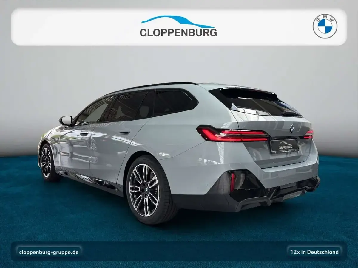 Neu BMW 520 M Sport 197 PS (144 kW) 2026 Grau Kombi