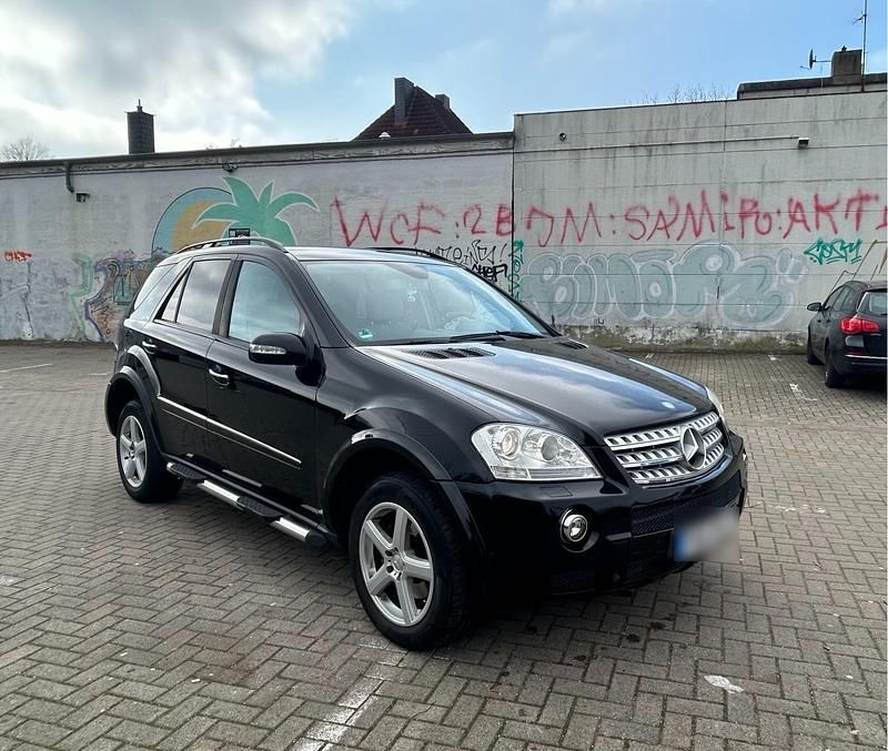 Gebraucht Mercedes ML280 190 PS (139 kW) 2007 Schwarz SUV