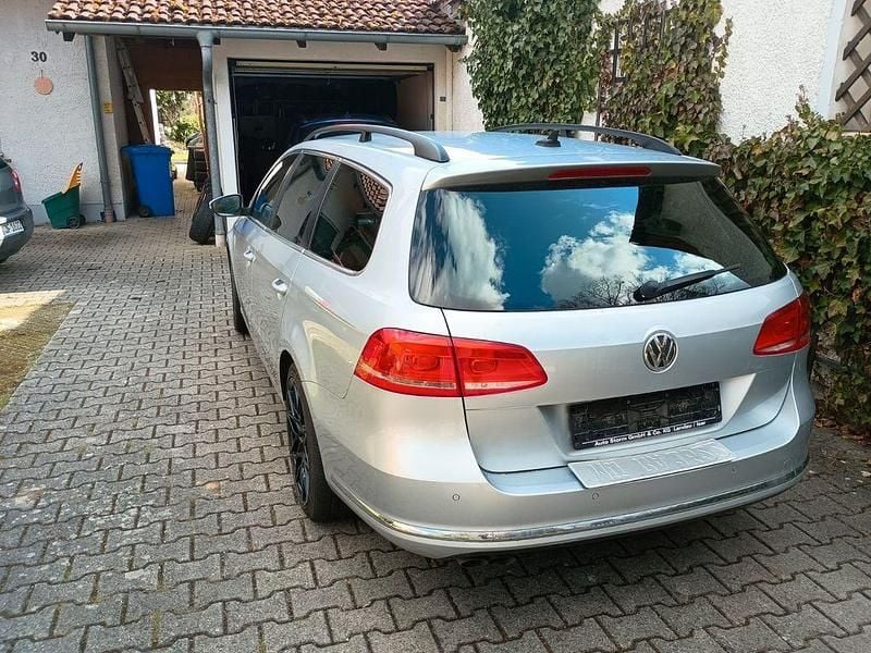 Gebraucht VW Passat Highline 177 PS (130 kW) 2013 Silber Kombi