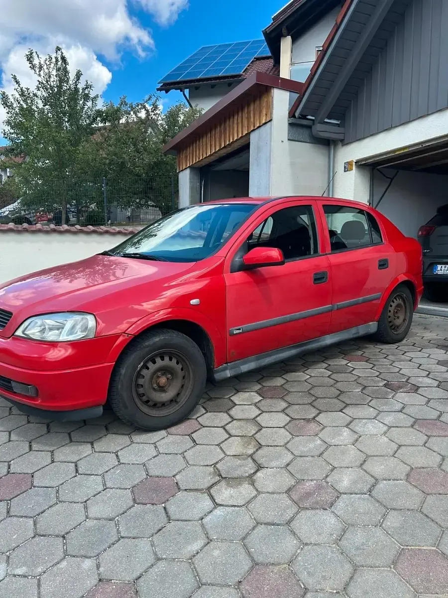 Gebraucht Opel Astra 101 PS (74 kW) 1999 Rot Limousine